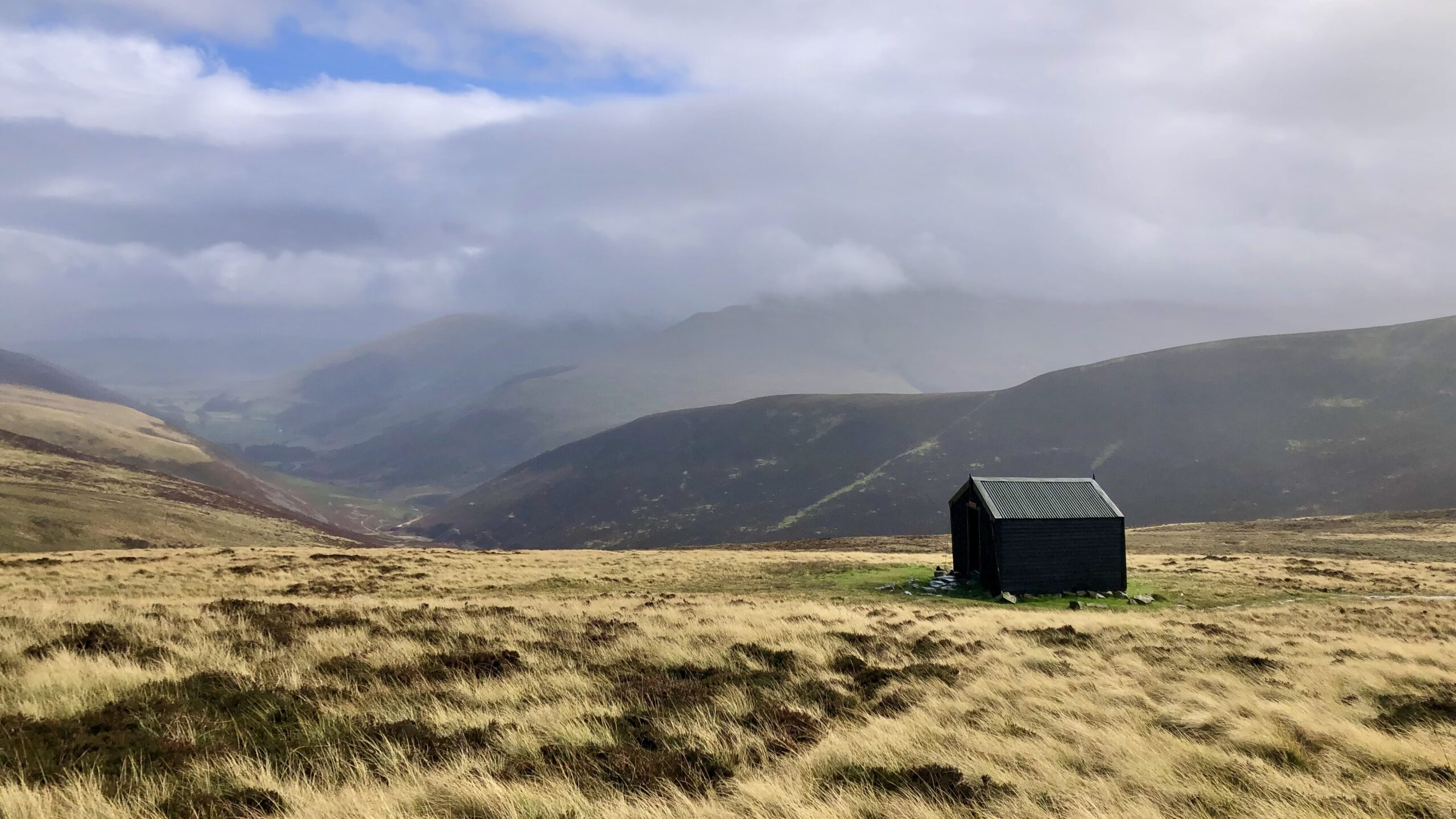 A Day at Lingy Hut