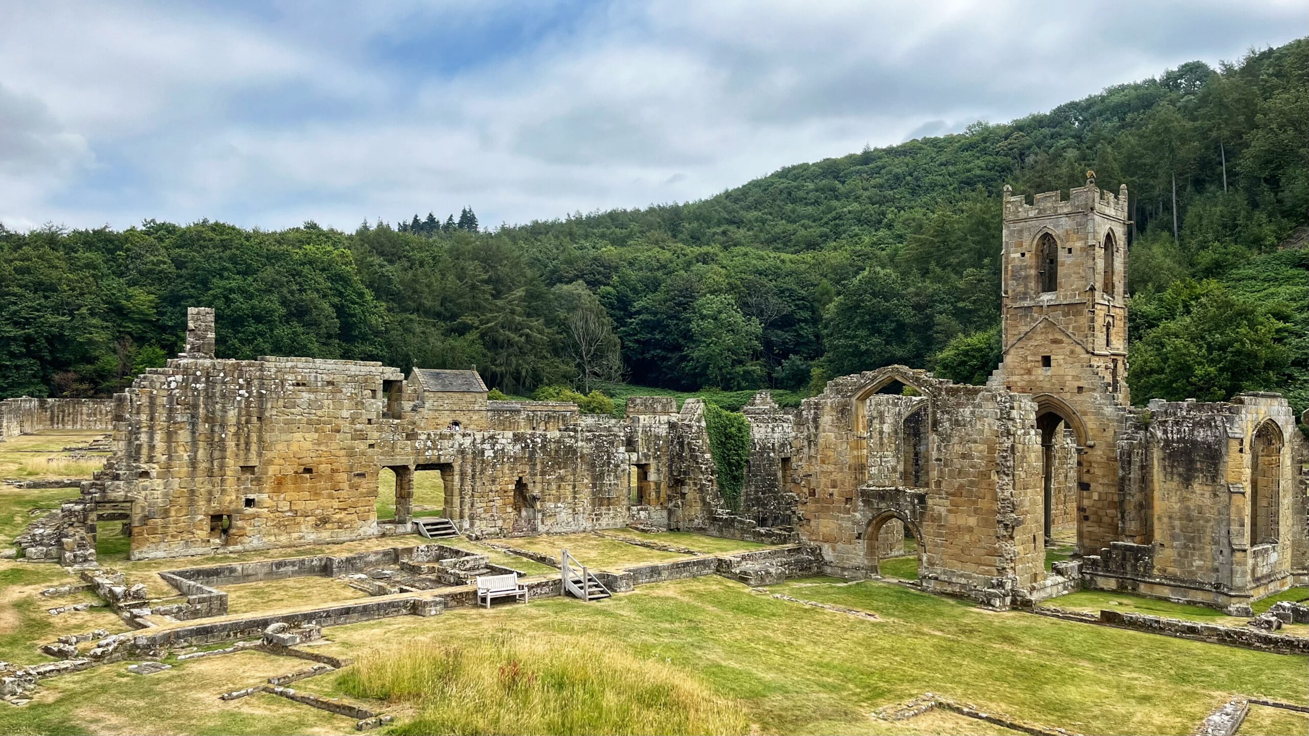 The Spirit of the Past: When a Carthusian Ruin Became a 1,500-Person Stage